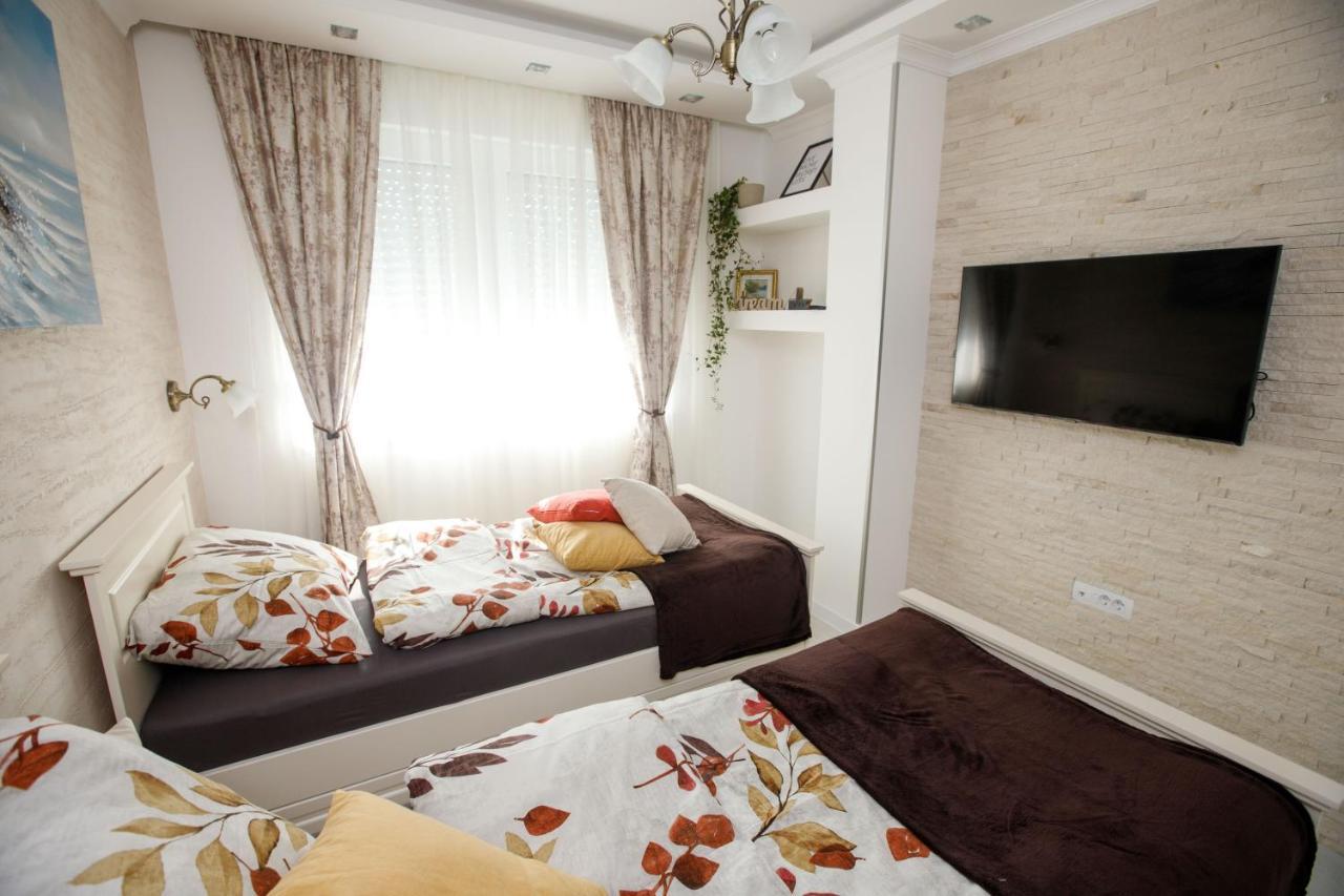 Apartman Mdb Retro Subotica Esterno foto